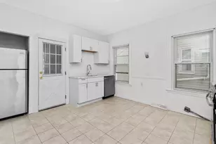 48 Wordsworth St, Boston, MA 02128 - Photo 13