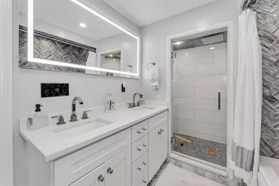 222 Roslindale Ave #1, Boston, MA 02131 - Photo 17