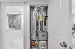 222 Roslindale Ave, Boston, MA 02131 - Photo 19