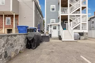 222 Roslindale Ave, Boston, MA 02131 - Photo 23
