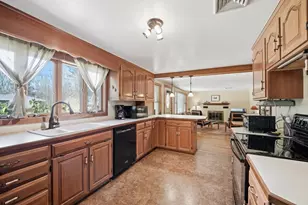 12 Ranch Ave, Easthampton, MA 01027 - Photo 11