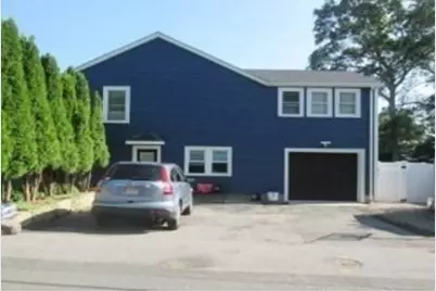 100 Bradbury St, Fall River, MA 02721 - Photo 3