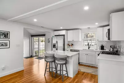 49 Grove Cir, Braintree, MA 02184 - Photo 5