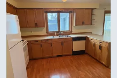 19 Forest Park Ave, Tyngsborough, MA 01879 - Photo 3