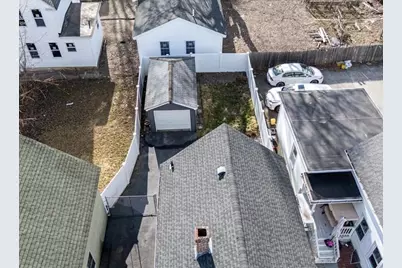 725 School St, Lowell, MA 01851 - Photo 31