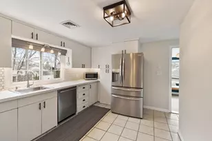 22 Pine Hill Rd, Swampscott, MA 01907 - Photo 11