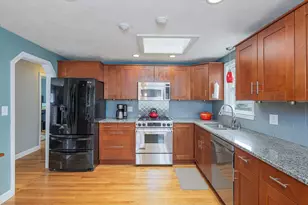 29 Winn Valley Dr, Burlington, MA 01803 - Photo 3