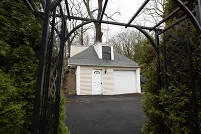 765 Walnut St, Lynnfield, MA 01940 - Photo 27