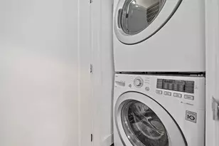 230 Bowen St, Boston, MA 02127 - Photo 9