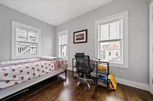230 Bowen St, Boston, MA 02127 - Photo 7