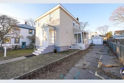 30 Charles St, Quincy, MA 02169 - Photo 1