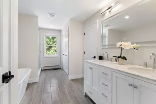 29 Cottage St, Newton, MA 02464 - Photo 23