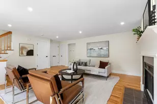 29 Cottage St, Newton, MA 02464 - Photo 3