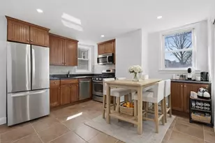 151 L St, Boston, MA 02127 - Photo 5