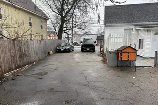 189 Pleasant St, Brockton, MA 02301 - Photo 3