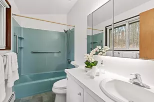 8 Hobbs Rd, Wayland, MA 01778 - Photo 9