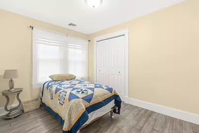 70-72 Windsor Road, Medford, MA 02155 - Photo 15