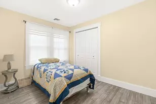 70-72 Windsor Rd, Medford, MA 02155 - Photo 15