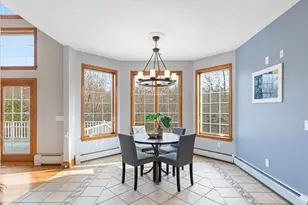 64 Kensington Ct, Swansea, MA 02777 - Photo 13