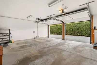 89 Garfield Ave, Easthampton, MA 01027 - Photo 35