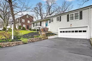 25 Magnolia Rd, Melrose, MA 02176 - Photo 3