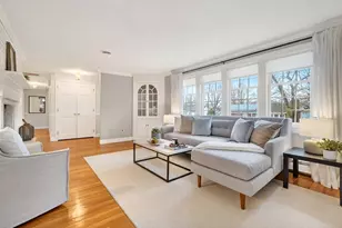 25 Magnolia Rd, Melrose, MA 02176 - Photo 7