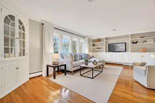 25 Magnolia Rd, Melrose, MA 02176 - Photo 5