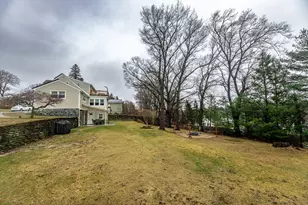 32 Framington St, Worcester, MA 01603 - Photo 13