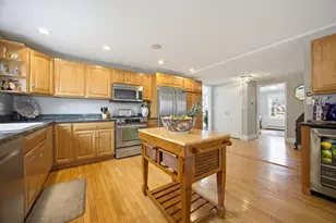 2 Sunset Rd, Salem, MA 01970 - Photo 9