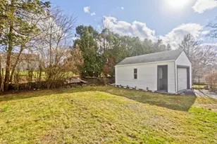 49 Bennett St, Chicopee, MA 01013 - Photo 7