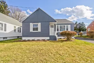 49 Bennett St, Chicopee, MA 01013 - Photo 3
