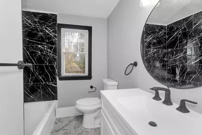 49 Bennett St, Chicopee, MA 01013 - Photo 17