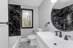 49 Bennett St, Chicopee, MA 01013 - Photo 17