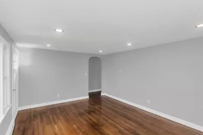 49 Bennett St, Chicopee, MA 01013 - Photo 15