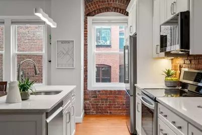 39 Kent St #4, Brookline, MA 02445 - Photo 3