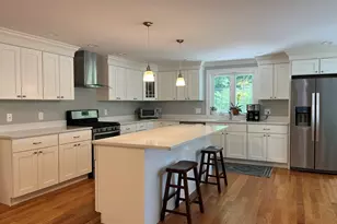 41 Rangeley Rd, Arlington, MA 02474 - Photo 3