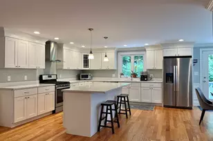 41 Rangeley Rd, Arlington, MA 02474 - Photo 9