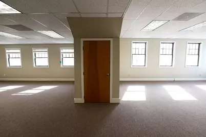 180 Teaticket Hwy #Upper 2, Falmouth, MA 02540 - Photo 3