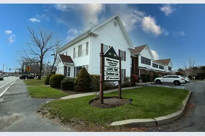 180 Teaticket Hwy #Upper 2, Falmouth, MA 02540 - Photo 1