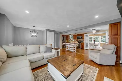 13 Brookside Dr, Billerica, MA 01821 - Photo 5