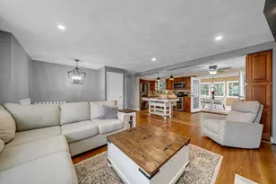 13 Brookside Dr, Billerica, MA 01821 - Photo 5