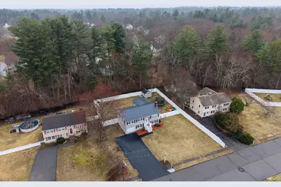 13 Brookside Dr, Billerica, MA 01821 - Photo 27