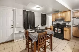 131 Clarendon St, Fitchburg, MA 01420 - Photo 5