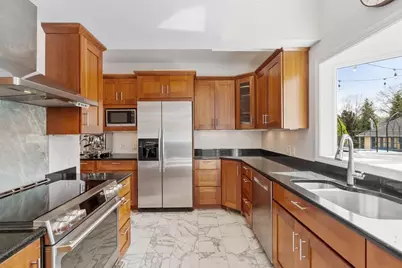 36 Lake Avenue, Melrose, MA 02176 - Photo 11