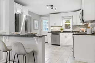 5 Baker St, Boston, MA 02132 - Photo 17