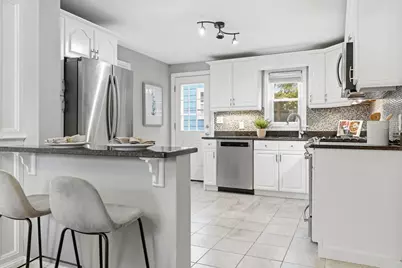 5 Baker St, Boston, MA 02132 - Photo 7