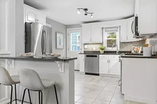 5 Baker St, Boston, MA 02132 - Photo 7