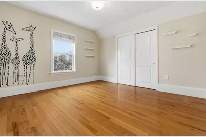 5 Pickett St, Beverly, MA 01915 - Photo 11