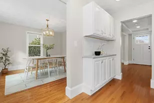 5 Pickett St, Beverly, MA 01915 - Photo 5