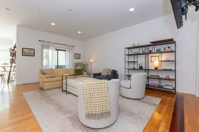 769 Heath St #769, Brookline, MA 02467 - Photo 5